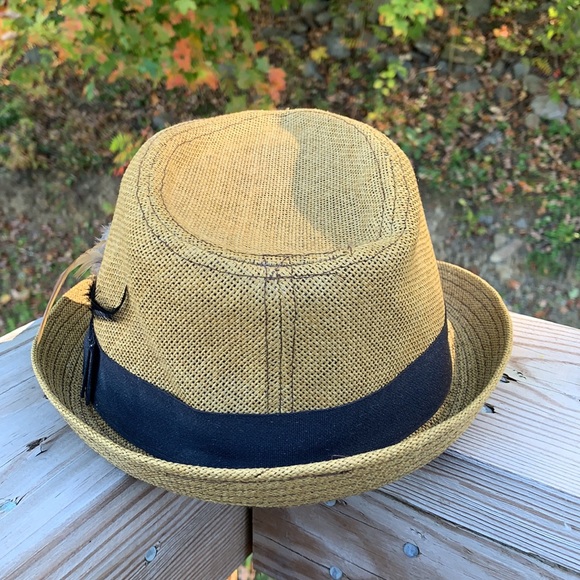 Tan forever 21 paper fedora with black band and feather detail! - Picture 3 of 5